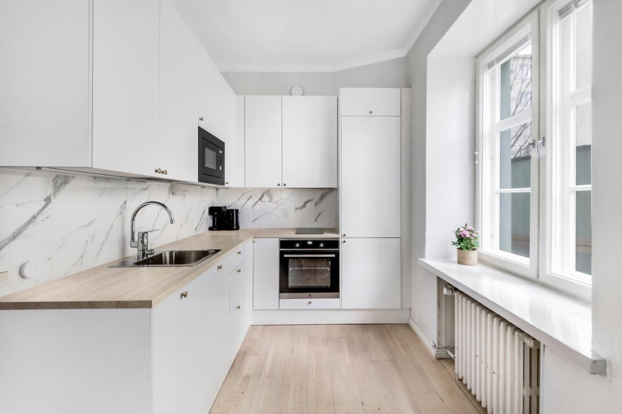 Wehost Modern Scandinavian Studio In Trendy Kallio Helsinki Exterior photo