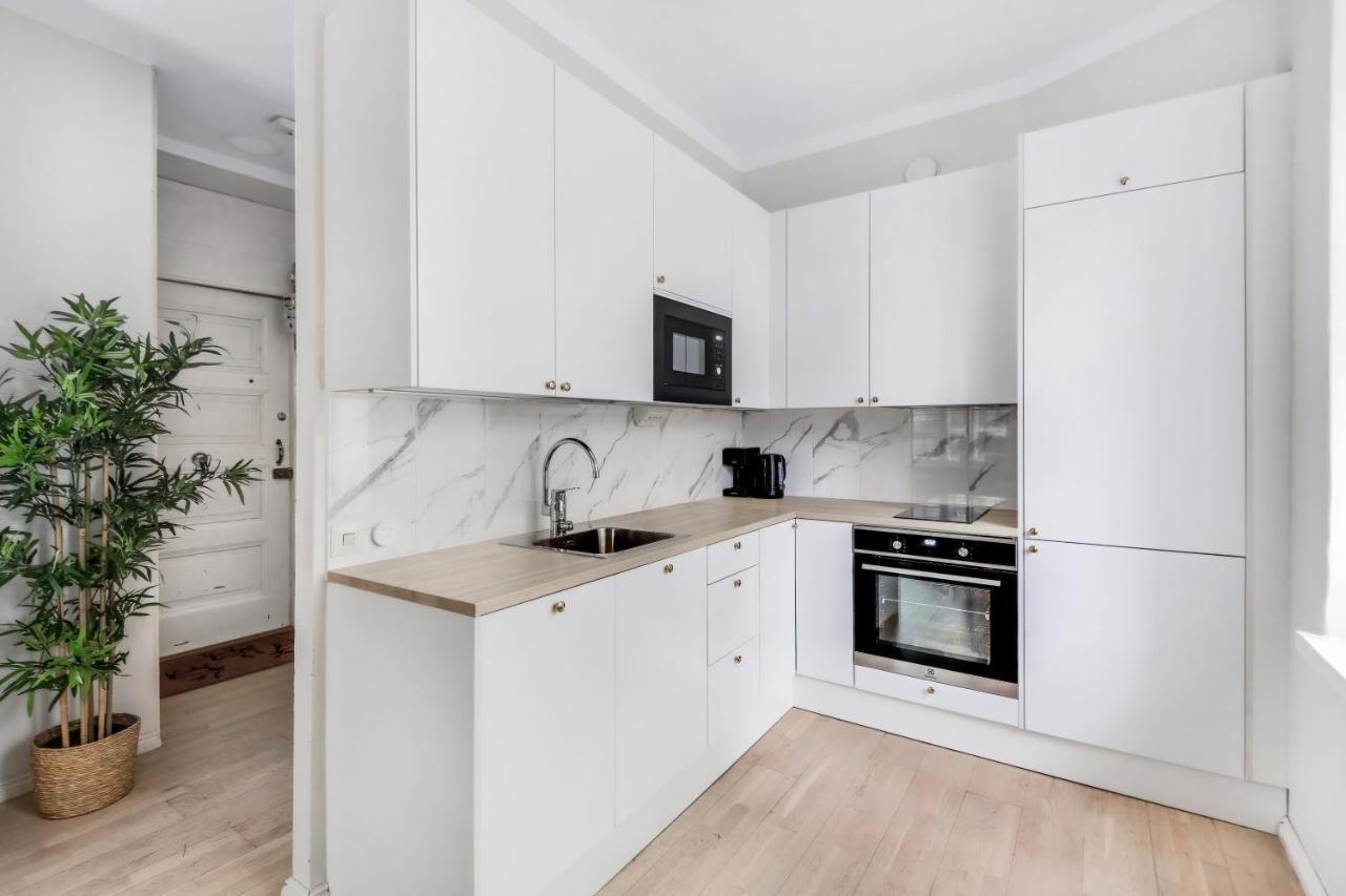Wehost Modern Scandinavian Studio In Trendy Kallio Helsinki Exterior photo
